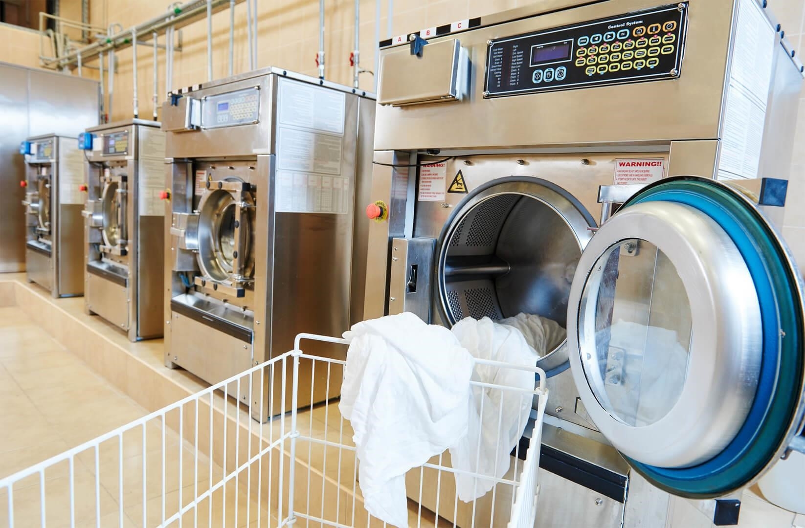 Dịch vụ giặt ủi quận 7 – Tận nơi giao nhận 2 chiều