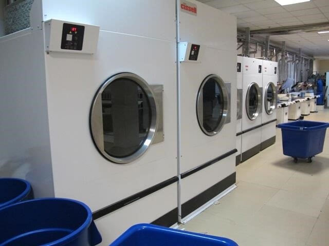 Dịch vụ giặt ủi công nghiệp chất lượng TPHCM: Giải pháp hiệu quả