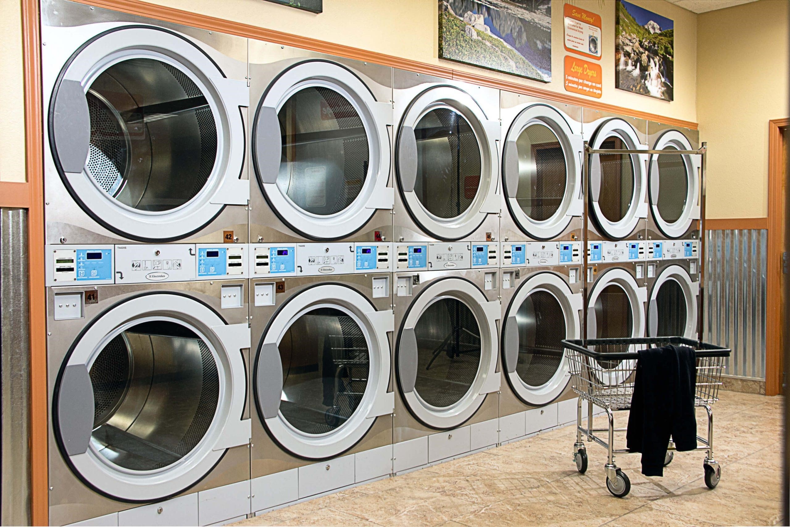 Kinh nghiệm mở tiệm giặt ủi: Chú ý quản lý và lựa chọn máy giặt